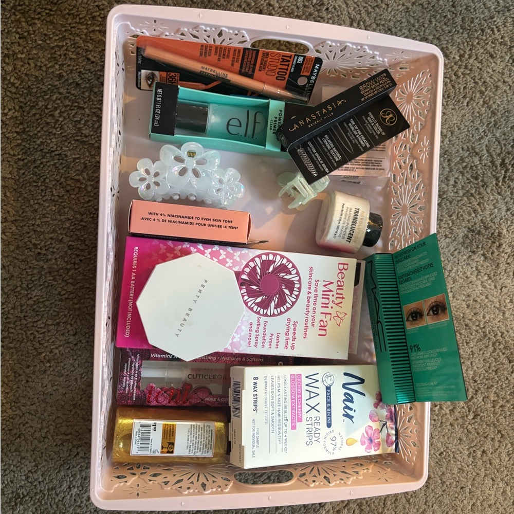 Assorted Beauty Products Set
